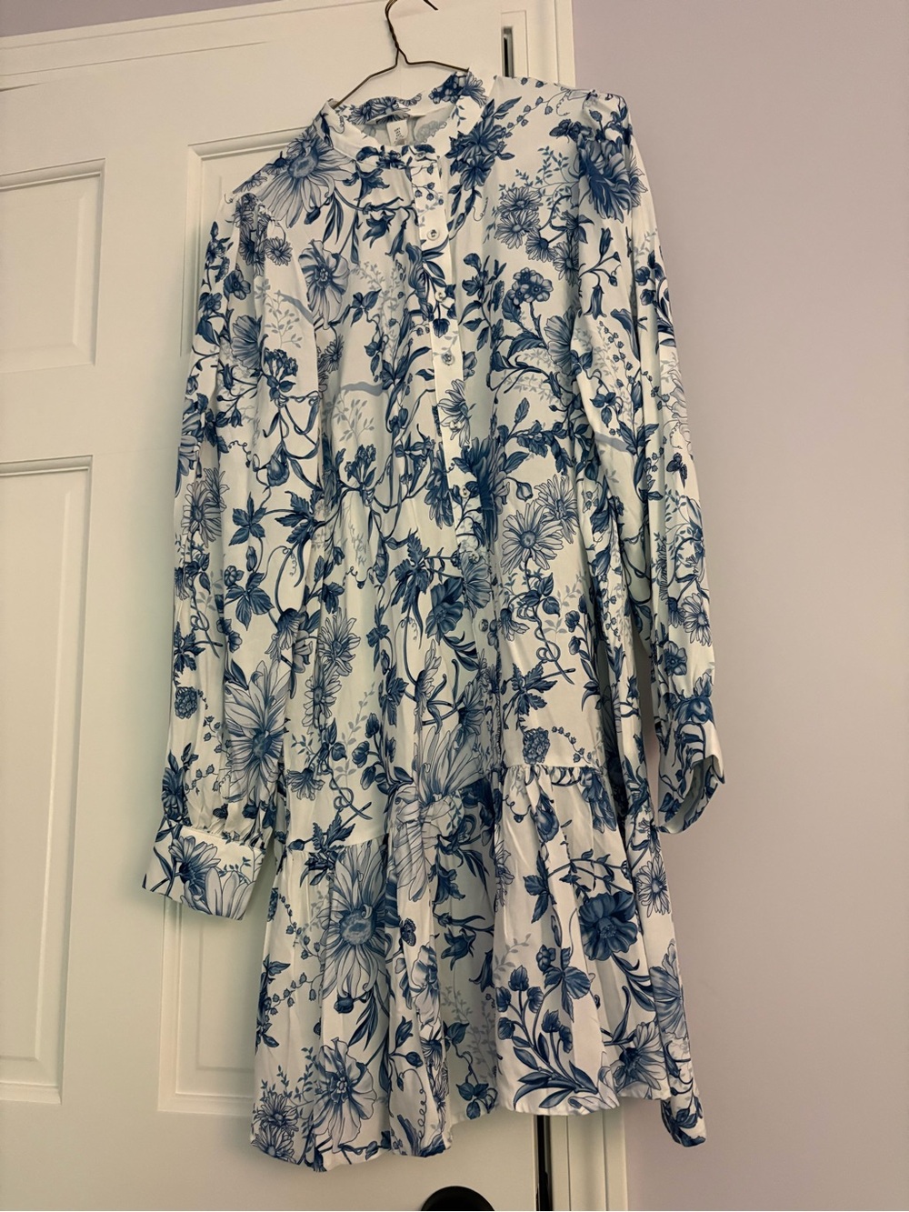 H&M White Floral Print Long-Sleeve Tiered Dress